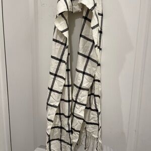 Chic Cashmere Black and White Plaid Scarf